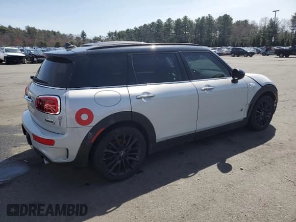 ✅ 2019 MINI Clubman Cooper S • VIN: WMWLU5C53K2G80151 • Lot: 51054165. Listed on Copart with 106,330 mi. Free auction sales archive from the USA and detailed vehicle history report at DreamBid. Image 3.