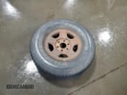 ✅ 2003 Chevrolet Suburban LT • VIN: 1GNFK16Z63J245780 • Lot: 51679555. Wystawiony na Copart z przebiegiem 291 589 mil. Bezpłatny archiwum sprzedaży aukcyjnych z USA i szczegółowy raport historii pojazdu na DreamBid. Zdjęcie 13.