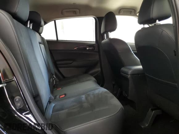 ✅ 2025 Mitsubishi Eclipse Cross SE • VIN: JA4ATWAA3SZ037560 • Лот: 93411435. Опубликован ранее на Copart с пробегом 11 202 миль. Бесплатный доступ к архиву аукционных продаж из США и подробный отчёт об истории автомобиля на DreamBid. Изображение 11.