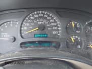 ✅ 2005 Chevrolet Suburban Z71 • VIN: 3GNFK16Z65G184001 • Lot: 43536818. Wystawiony na IAAI z przebiegiem 280 887 mil. Bezpłatny archiwum sprzedaży aukcyjnych z USA i szczegółowy raport historii pojazdu na DreamBid. Zdjęcie 7.