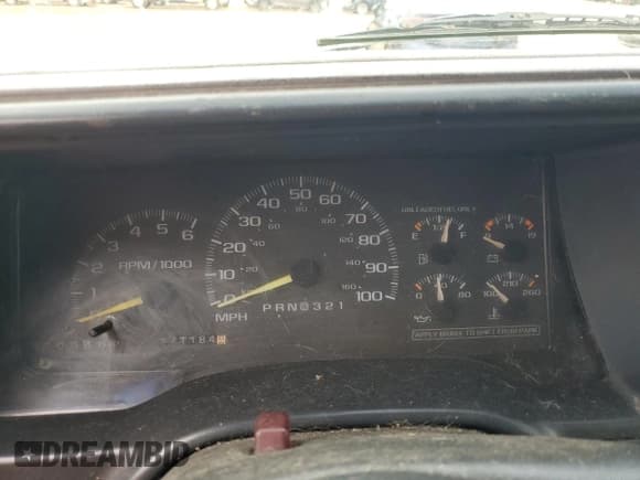 ✅ 1998 GMC Sierra 1500 • VIN: 1GTEK19R1WR500406 • Лот: 59254225. Опубликован ранее на Copart с пробегом 271 184 миль. Бесплатный доступ к архиву аукционных продаж из США и подробный отчёт об истории автомобиля на DreamBid. Изображение 9.