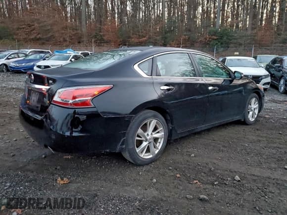 ✅ 2015 Nissan Altima 2.5 • VIN: 1N4AL3AP9FN358059 • Lot: 91277925. Listed on Copart with 130,748 mi. Free auction sales archive from the USA and detailed vehicle history report at DreamBid. Image 3.
