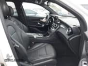 ✅ 2018 Mercedes-Benz GLC 300 • VIN: WDC0G4JB8JV045348 • Lot: 41904890. Wystawiony na IAAI z przebiegiem 103 842 mil. Bezpłatny archiwum sprzedaży aukcyjnych z USA i szczegółowy raport historii pojazdu na DreamBid. Zdjęcie 5.