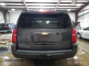 ✅ 2015 Chevrolet Suburban LT • VIN: 1GNSKJKC8FR224161 • Lot: 74230004. Wystawiony na Copart z przebiegiem 98 512 mil. Bezpłatny archiwum sprzedaży aukcyjnych z USA i szczegółowy raport historii pojazdu na DreamBid. Zdjęcie 6.