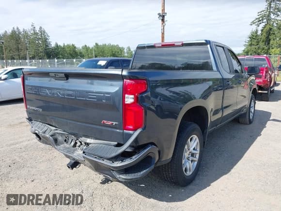 ✅ 2019 Chevrolet Silverado 1500 RST • VIN: 1GCRYEED3KZ301952 • Lot: 42322142. Wystawiony na IAAI z przebiegiem 105 588 mil. Bezpłatny archiwum sprzedaży aukcyjnych z USA i szczegółowy raport historii pojazdu na DreamBid. Zdjęcie 4.