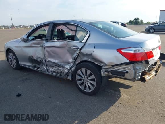✅ 2013 Honda Accord EX • VIN: 1HGCR2F72DA039824 • Лот: 43351763. Опубликован ранее на IAAI с пробегом 152 157 миль. Бесплатный доступ к архиву аукционных продаж из США и подробный отчёт об истории автомобиля на DreamBid. Изображение 3.