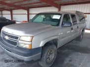 ✅ 2006 Chevrolet Silverado 2500HD LT1 • VIN: 1GCHK23U06F103383 • Лот: 43121005. Опубликован ранее на IAAI с пробегом 302 231 миль. Бесплатный доступ к архиву аукционных продаж из США и подробный отчёт об истории автомобиля на DreamBid. Изображение 2.