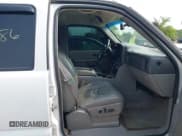 ✅ 2005 Chevrolet Suburban LT • VIN: 3GNFK16Z85G163425 • Лот: 42507686. Опубликован ранее на IAAI с пробегом 155 788 миль. Бесплатный доступ к архиву аукционных продаж из США и подробный отчёт об истории автомобиля на DreamBid. Изображение 5.