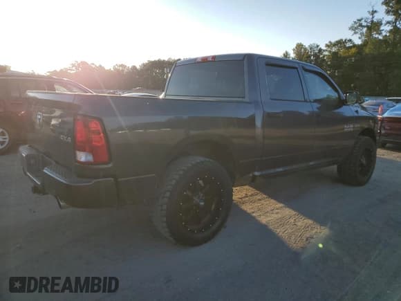 ✅ 2016 Ram 1500 Express • VIN: 1C6RR7KT7GS281720 • Lot: 87428735. Wystawiony na Copart z przebiegiem 171 881 mil. Bezpłatny archiwum sprzedaży aukcyjnych z USA i szczegółowy raport historii pojazdu na DreamBid. Zdjęcie 3.