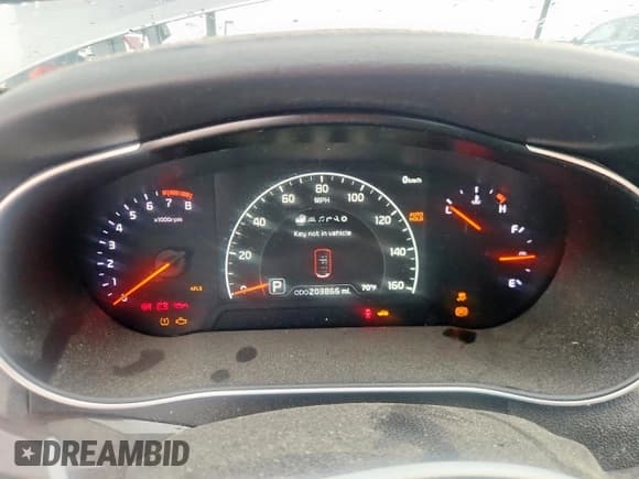 ✅ 2014 Kia Cadenza Premium • VIN: KNALN4D73E5135025 • Lot: 93888385. Listed on Copart with 203,866 mi. Free auction sales archive from the USA and detailed vehicle history report at DreamBid. Image 9.