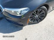 ✅ 2019 BMW 5 Series 530i xDrive • VIN: WBAJA7C55KWW08711 • Lot: 42043609. Listed on IAAI with 100,383 mi. Free auction sales archive from the USA and detailed vehicle history report at DreamBid. Image 6.