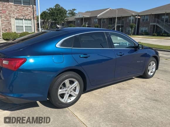 2019 Chevrolet Malibu LS z VIN 1G1ZB5ST1KF191460, wystawiony jako Copart lot #53805735 z przebiegiem 72 885 mil mil oraz Szkoda całkowita • Salvage title. Historia ofert i sprzedaży dostępna na DreamBid. Obrazek 4.