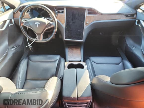 ✅ 2018 Tesla Model S 75D • VIN: 5YJSA1E22JF285700 • Lot: 87208025. Listed on Copart with 81,043 mi. Free auction sales archive from the USA and detailed vehicle history report at DreamBid. Image 8.