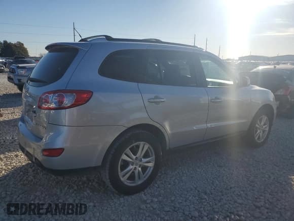 ✅ 2011 Hyundai Santa Fe SE • VIN: 5XYZH4AGXBG042112 • Lot: 84182144. Listed on Copart with 165,055 mi. Free auction sales archive from the USA and detailed vehicle history report at DreamBid. Image 3.