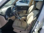 ✅ 2015 Mercedes-Benz GLK 350 • VIN: WDCGG5HB9FG415244 • Лот: 82760935. Опубликован ранее на Copart с пробегом 140 292 миль. Бесплатный доступ к архиву аукционных продаж из США и подробный отчёт об истории автомобиля на DreamBid. Изображение 7.