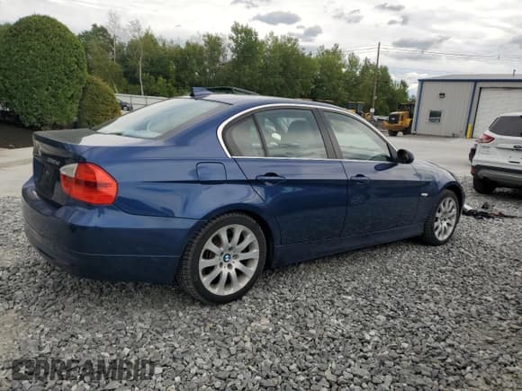 ✅ 2006 BMW 3 Series 330xi • VIN: WBAVD33556KV61338 • Lot: 69486835. Listed on Copart with 210,951 mi. Free auction sales archive from the USA and detailed vehicle history report at DreamBid. Image 3.
