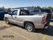 ✅ 2003 Chevrolet Silverado 1500 Work Truck • VIN: 1GCEC14T93Z153497 • Лот: 48477274. Опубликован ранее на Copart с пробегом Не указан. Бесплатный доступ к архиву аукционных продаж из США и подробный отчёт об истории автомобиля на DreamBid. Изображение 2.