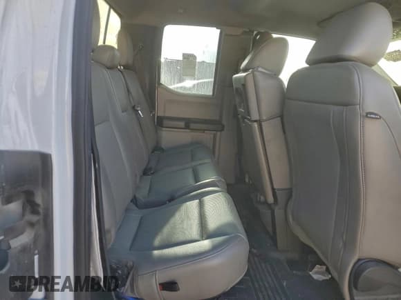 ✅ 2020 Ford F-250 XL • VIN: 1FT7X2A65LEE37413 • Lot: 92602475. Wystawiony na Copart z przebiegiem 108 784 mil. Bezpłatny archiwum sprzedaży aukcyjnych z USA i szczegółowy raport historii pojazdu na DreamBid. Zdjęcie 10.