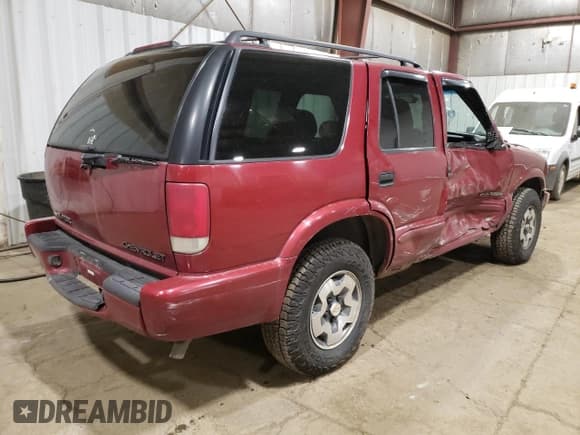 ✅ 2002 Chevrolet Blazer LS • VIN: 1GNDT13W92K102541 • Lot: 57865845. Wystawiony na Copart z przebiegiem 149 549 mil. Bezpłatny archiwum sprzedaży aukcyjnych z USA i szczegółowy raport historii pojazdu na DreamBid. Zdjęcie 3.