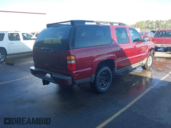 ✅ 2004 Chevrolet Suburban LS • VIN: 3GNFK16Z04G313753 • Лот: 43278743. Опубликован ранее на IAAI с пробегом 354 878 миль. Бесплатный доступ к архиву аукционных продаж из США и подробный отчёт об истории автомобиля на DreamBid. Изображение 4.