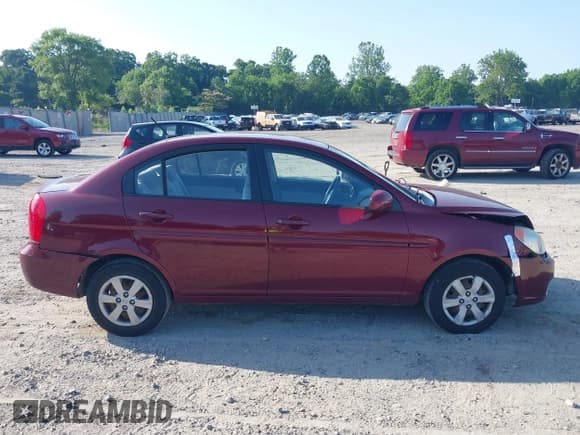 ✅ 2011 Hyundai Accent GLS • VIN: KMHCN4AC2BU597139 • Лот: 42571422. Опубликован ранее на IAAI с пробегом 127 877 миль. Бесплатный доступ к архиву аукционных продаж из США и подробный отчёт об истории автомобиля на DreamBid. Изображение 13.