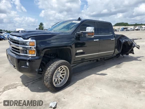 ✅ 2019 Chevrolet Silverado 2500HD High Country • VIN: 1GC1KUEY7KF277037 • Lot: 64945955. Listed on Copart with 71,249 mi. Free auction sales archive from the USA and detailed vehicle history report at DreamBid. Image 1.