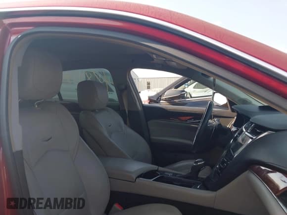 ✅ 2015 Cadillac CTS Luxury AWD • VIN: 1G6AX5SX4F0140717 • Лот: 42835940. Опубликован ранее на IAAI с пробегом 109 752 миль. Бесплатный доступ к архиву аукционных продаж из США и подробный отчёт об истории автомобиля на DreamBid. Изображение 5.