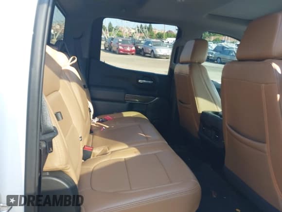 ✅ 2020 Chevrolet Silverado 1500 RST • VIN: 1GCUYEED5LZ191904 • Lot: 42800163. Wystawiony na IAAI z przebiegiem Nie podano. Bezpłatny archiwum sprzedaży aukcyjnych z USA i szczegółowy raport historii pojazdu na DreamBid. Zdjęcie 8.