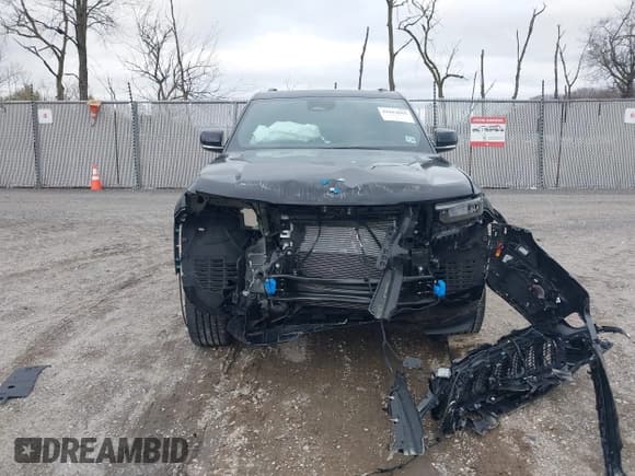 ✅ 2023 Jeep Grand Cherokee Overland • VIN: 1C4RJYD60P8891792 • Lot: 41815043. Listed on IAAI with 16,682 mi. Free auction sales archive from the USA and detailed vehicle history report at DreamBid. Image 12.