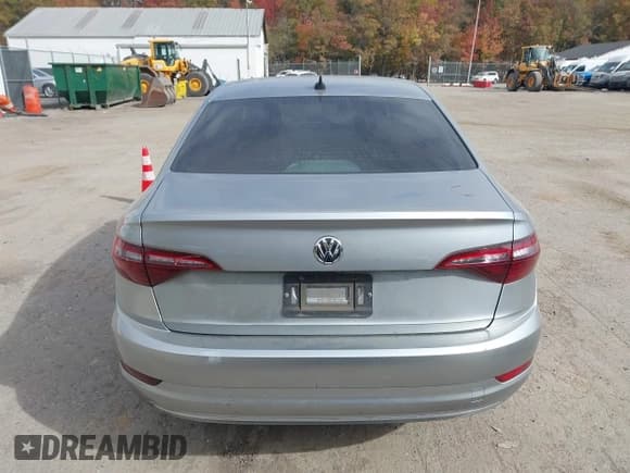 ✅ 2020 Volkswagen Jetta S • VIN: 3VWCB7BU2LM006980 • Лот: 43576116. Опубликован ранее на IAAI с пробегом 96 142 миль. Бесплатный доступ к архиву аукционных продаж из США и подробный отчёт об истории автомобиля на DreamBid. Изображение 16.