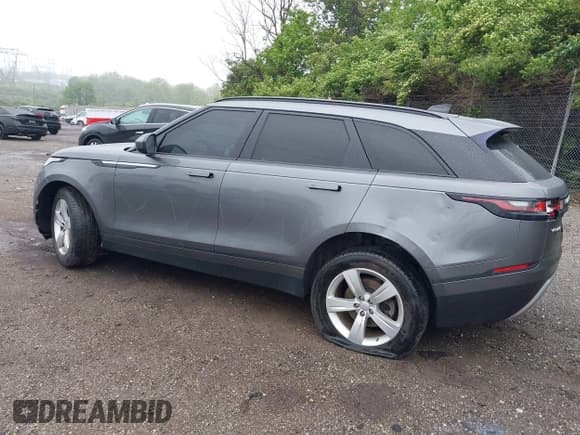 ✅ 2018 Land Rover Range Rover Velar S • VIN: SALYB2RX3JA771467 • Lot: 42232801. Listed on IAAI with 108,139 mi. Free auction sales archive from the USA and detailed vehicle history report at DreamBid. Image 3.