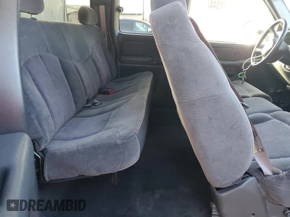 ✅ 2001 Chevrolet Silverado 1500 LS • VIN: 2GCEK19T811395893 • Лот: 79248344. Опубликован ранее на Copart с пробегом 237 051 миль. Бесплатный доступ к архиву аукционных продаж из США и подробный отчёт об истории автомобиля на DreamBid. Изображение 10.