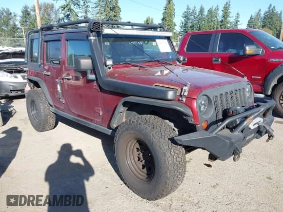 ✅ 2010 Jeep Wrangler Unlimited Rubicon • VIN: 1J4BA6H10AL219783 • Lot: 43217991. Wystawiony na IAAI z przebiegiem 220 921 mil. Bezpłatny archiwum sprzedaży aukcyjnych z USA i szczegółowy raport historii pojazdu na DreamBid. Zdjęcie 1.