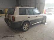 ✅ 1997 Toyota RAV4 • VIN: JT3GP10V2V7024380 • Lot: 42807335. Wystawiony na IAAI z przebiegiem 310 548 mil. Bezpłatny archiwum sprzedaży aukcyjnych z USA i szczegółowy raport historii pojazdu na DreamBid. Zdjęcie 4.