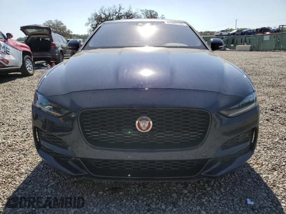 ✅ 2020 Jaguar XE S • VIN: SAJAE4FX2LCP63398 • Lot: 49304155. Wystawiony na Copart z przebiegiem 35 730 mil. Bezpłatny archiwum sprzedaży aukcyjnych z USA i szczegółowy raport historii pojazdu na DreamBid. Zdjęcie 5.