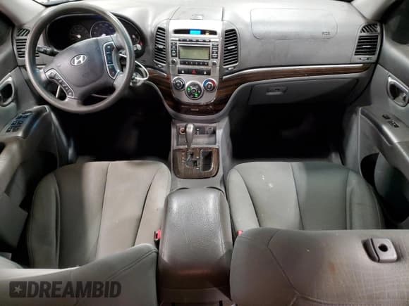 ✅ 2010 Hyundai Santa Fe GLS • VIN: 5NMSG3ABXAH347486 • Лот: 93459965. Опубликован ранее на Copart с пробегом 207 126 миль. Бесплатный доступ к архиву аукционных продаж из США и подробный отчёт об истории автомобиля на DreamBid. Изображение 8.