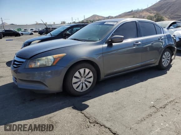 ✅ 2011 Honda Accord LX • VIN: 1HGCP2F30BA015392 • Лот: 80211115. Опубликован ранее на Copart с пробегом 198 038 миль. Бесплатный доступ к архиву аукционных продаж из США и подробный отчёт об истории автомобиля на DreamBid. Изображение 1.