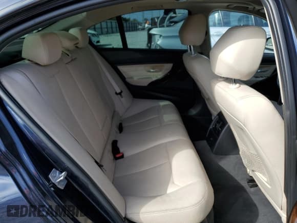 ✅ 2015 BMW 3 Series 328i • VIN: WBA3A5G5XFNS81905 • Lot: 90290885. Listed on Copart with 122,696 mi. Free auction sales archive from the USA and detailed vehicle history report at DreamBid. Image 10.