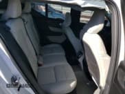 ✅ 2022 Volvo XC40 Inscription • VIN: YV4162UL7N2758140 • Лот: 43525065. Опубликован ранее на Copart с пробегом 22 637 миль. Бесплатный доступ к архиву аукционных продаж из США и подробный отчёт об истории автомобиля на DreamBid. Изображение 11.