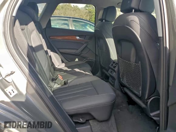 ✅ 2023 Audi Q5 Premium Plus • VIN: WA1E2BFY7P2107628 • Lot: 92935065. Wystawiony na Copart z przebiegiem 15 731 mil. Bezpłatny archiwum sprzedaży aukcyjnych z USA i szczegółowy raport historii pojazdu na DreamBid. Zdjęcie 11.