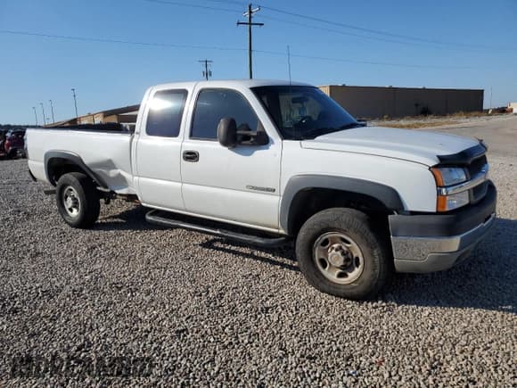✅ 2003 Chevrolet Silverado 2500HD LS • VIN: 1GCHC29U73E326834 • Лот: 75445054. Опубликован ранее на Copart с пробегом Не указан. Бесплатный доступ к архиву аукционных продаж из США и подробный отчёт об истории автомобиля на DreamBid. Изображение 1.