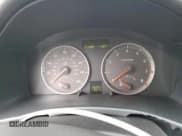 ✅ 2006 Volvo V50 2.5L Turbo • VIN: YV1MJ682862201966 • Lot: 74608684. Wystawiony na Copart z przebiegiem 136 056 mil. Bezpłatny archiwum sprzedaży aukcyjnych z USA i szczegółowy raport historii pojazdu na DreamBid. Zdjęcie 9.