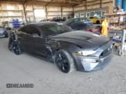 ✅ 2020 Ford Mustang GT • VIN: 1FA6P8CF9L5133583 • Lot: 82310875. Wystawiony na Copart z przebiegiem 62 514 mil. Bezpłatny archiwum sprzedaży aukcyjnych z USA i szczegółowy raport historii pojazdu na DreamBid. Zdjęcie 4.