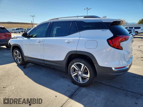 ✅ 2020 GMC Terrain SLT • VIN: 3GKALVEV2LL110539 • Lot: 89874825. Wystawiony na Copart z przebiegiem 87 092 mil. Bezpłatny archiwum sprzedaży aukcyjnych z USA i szczegółowy raport historii pojazdu na DreamBid. Zdjęcie 2.