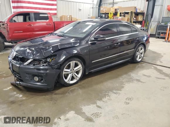 ✅ 2014 Volkswagen CC Sport • VIN: WVWBP7AN0EE520443 • Lot: 62669115. Listed on Copart with 103,585 mi. Free auction sales archive from the USA and detailed vehicle history report at DreamBid. Image 1.