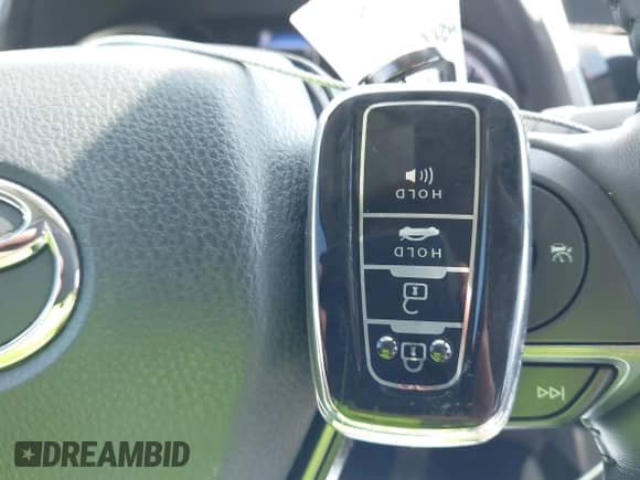 2021 Toyota Camry Hybrid SE z VIN 4T1G31AKXMU562641, wystawiony jako IAAI lot #42415712 z przebiegiem 71 085 mil mil oraz . Historia ofert i sprzedaży dostępna na DreamBid. Obrazek 11.