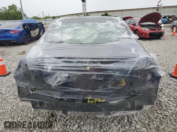 ✅ 2019 Mercedes-Benz E 300 • VIN: WDDZF4KB3KA620954 • Lot: 57433535. Listed on Copart with 66,915 mi. Free auction sales archive from the USA and detailed vehicle history report at DreamBid. Image 6.