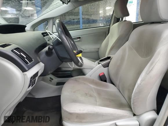 ✅ 2013 Toyota Prius Three • VIN: JTDKN3DU9D5557068 • Lot: 91429175. Listed on Copart with 238,017 mi. Free auction sales archive from the USA and detailed vehicle history report at DreamBid. Image 7.