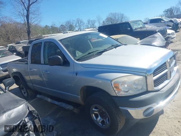 ✅ 2008 Dodge 1500 ST • VIN: 1D7HU18N68S574993 • Лот: 41684360. Опубликован ранее на IAAI с пробегом 135 091 миль. Бесплатный доступ к архиву аукционных продаж из США и подробный отчёт об истории автомобиля на DreamBid. Изображение 13.