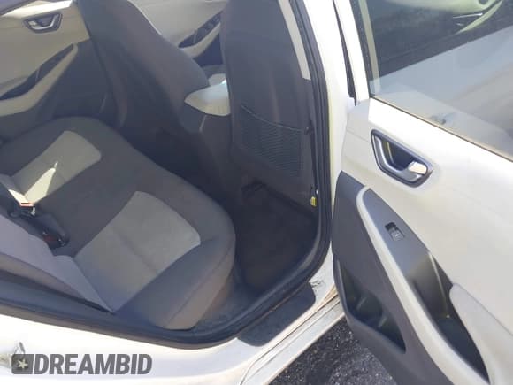 ✅ 2020 Hyundai Ioniq Blue • VIN: KMHC65LC4LU212634 • Lot: 41784149. Wystawiony na IAAI z przebiegiem 124 742 mil. Bezpłatny archiwum sprzedaży aukcyjnych z USA i szczegółowy raport historii pojazdu na DreamBid. Zdjęcie 8.